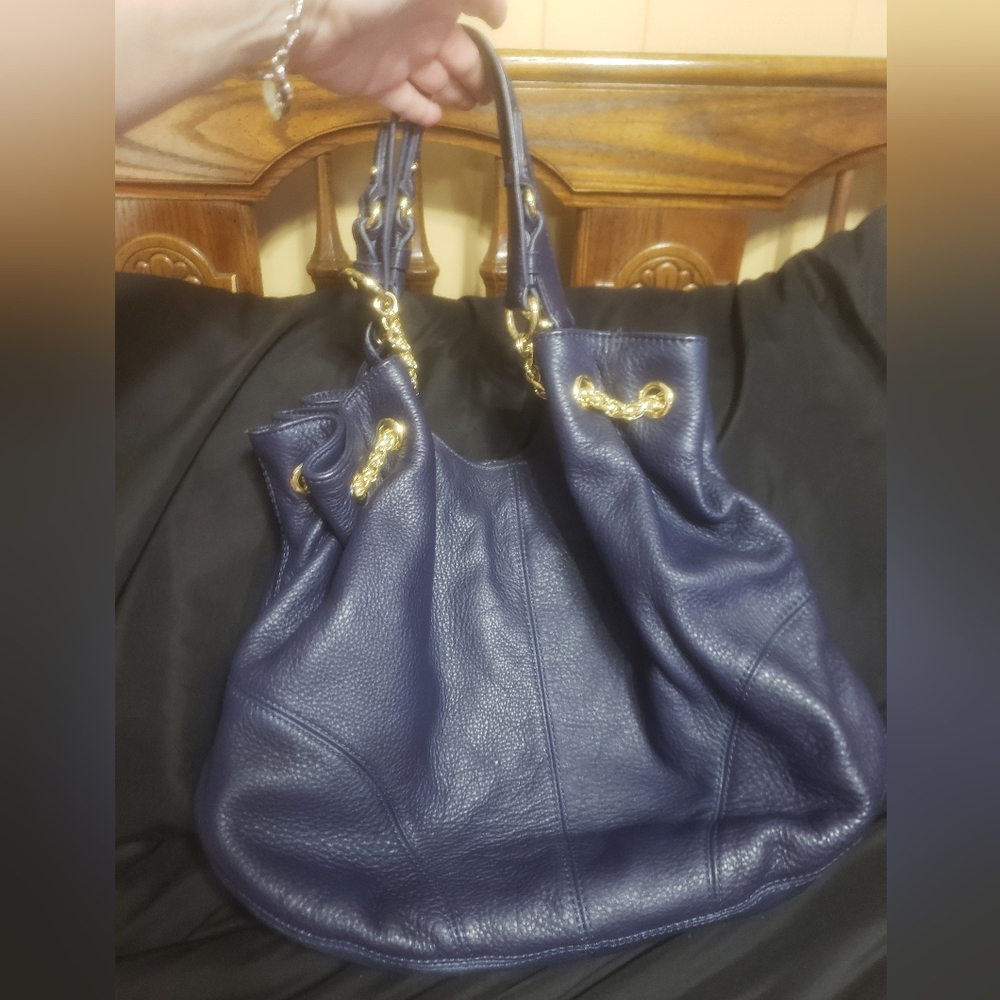 Vince Camuto LEATHER Navy Blue Shoulder Bag - Picture 2 of 10